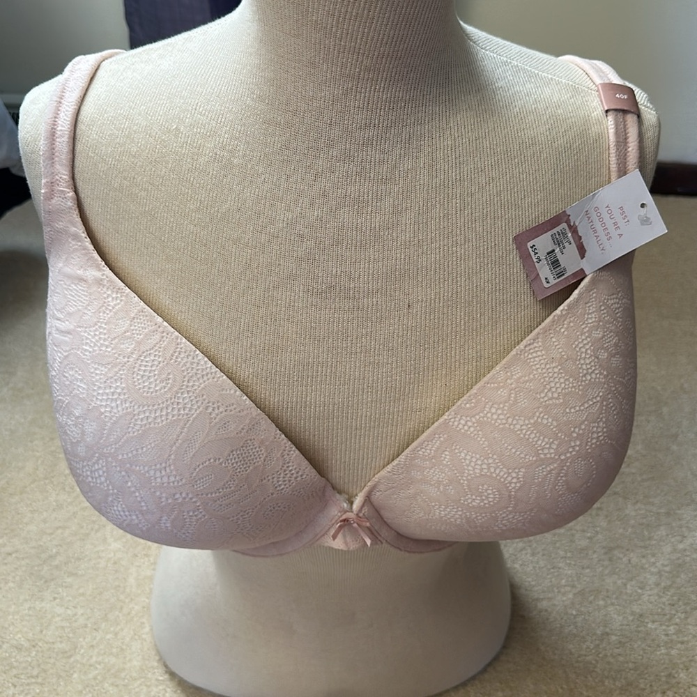 Cacique Elegant Lace Underwire Bra - Pink size 40F